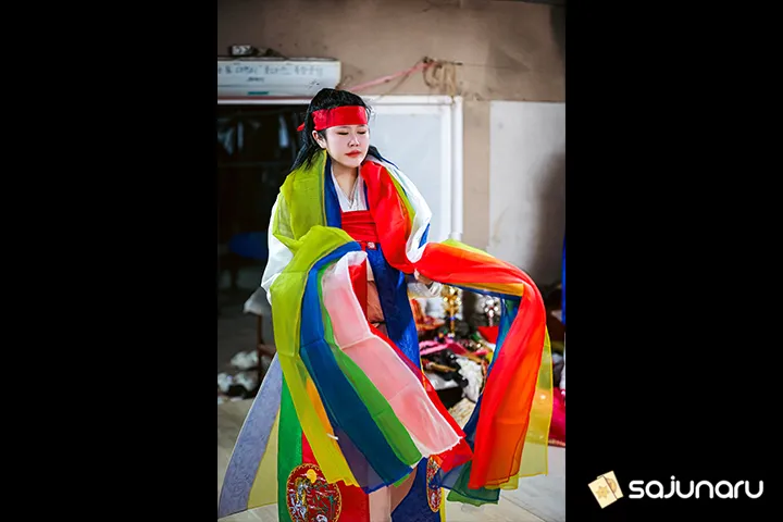 사주나루 리나애기씨